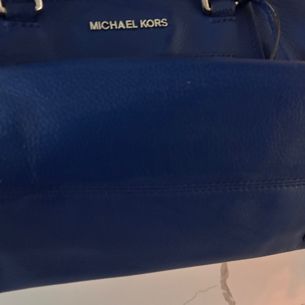 Michael Kors Navy Blue Pebbled Leather Shoulder Bag with New Crossbody Strap - Picture 11 of 14